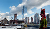 Peruvian Mother and Child, Hudson Yards, 2018